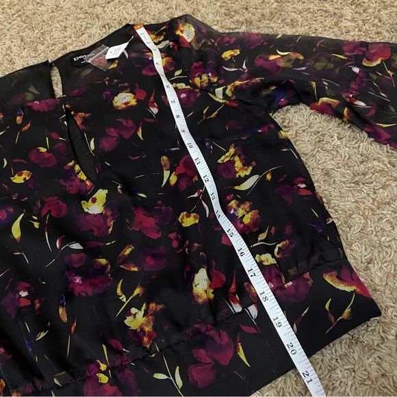 NWT bebe Bell Sleeve Chiffon Floral Top - Picture 12 of 16